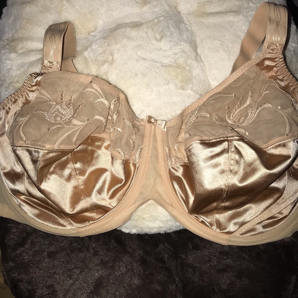 Elomi Cate Full coverage bra 40I.